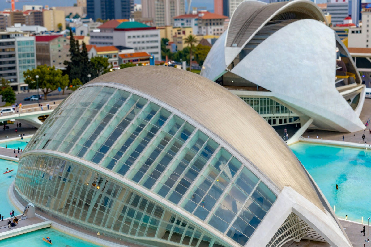 Valencia ti aspetta: pacchetti last minute a prezzi stracciati per un weekend indimenticabile